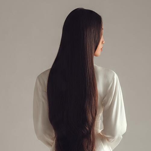 How to get shiny hair naturally at home