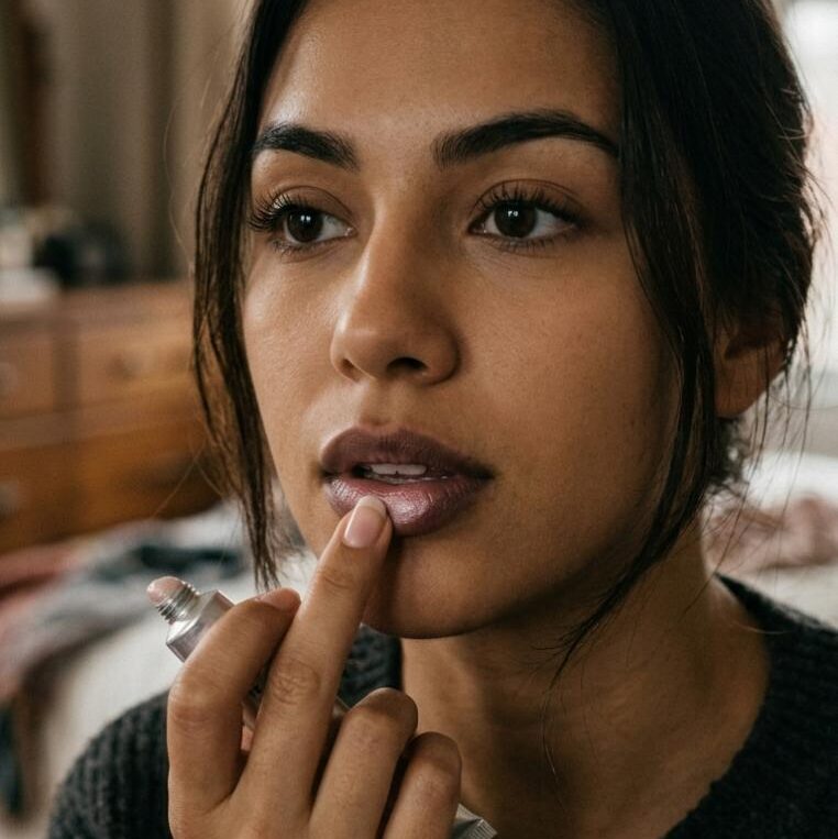 How to lighten dark lips overnight