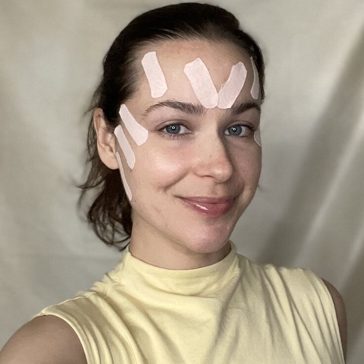 Face taping for wrinkles before and after